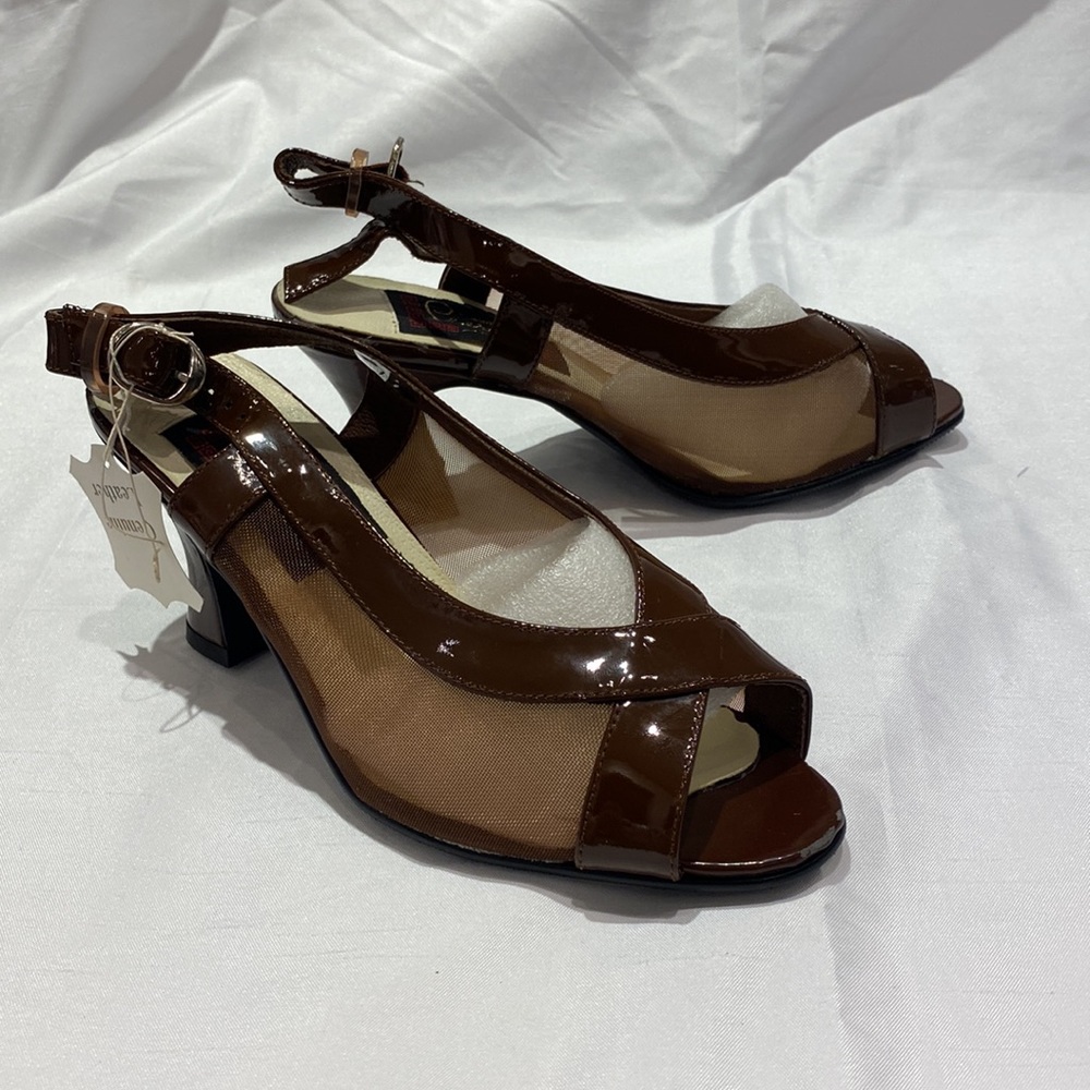 Peerage Womens Shoe Size 6.5